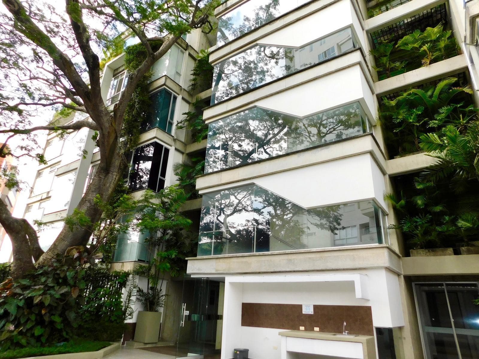 Se Vende Apartaestudio En El Barrio Cristales