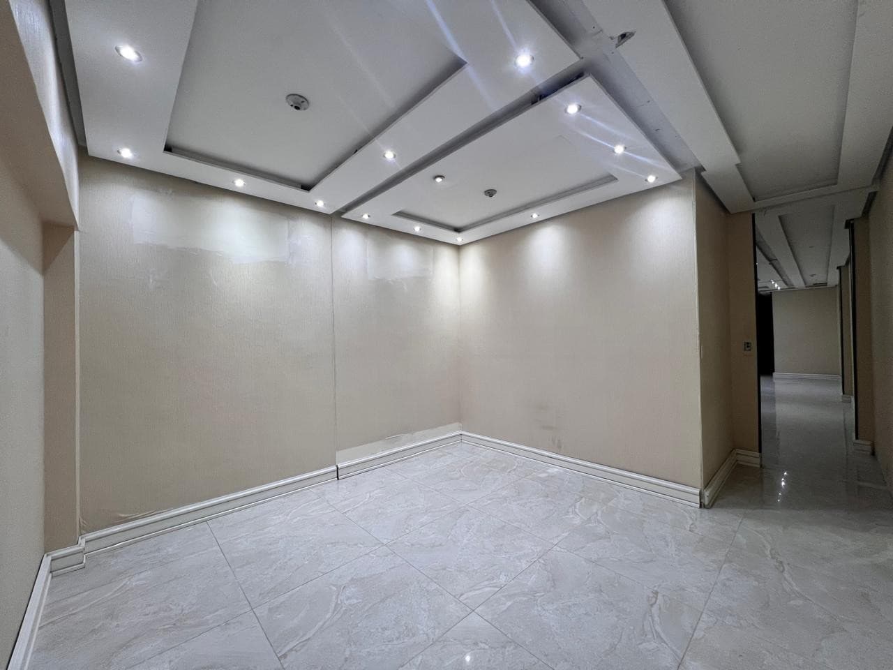 Se Renta Local De 268m2 Con Vitrina Sobre la Quinta — foto 3