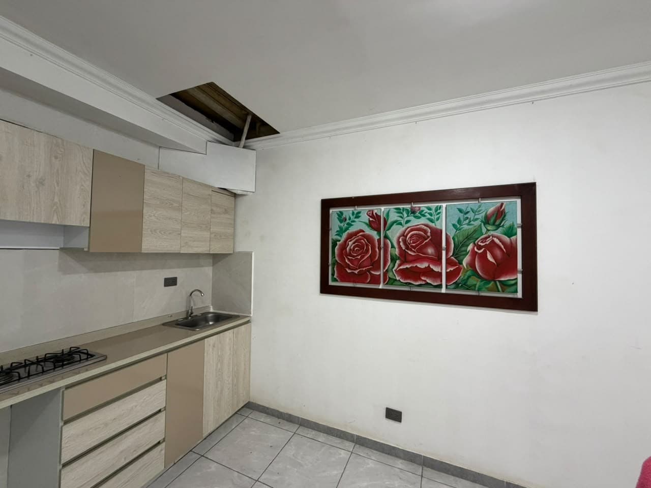Se Vende casa de 2 pisos, Bretaña Centro de Cali, rentas cortas — foto 13