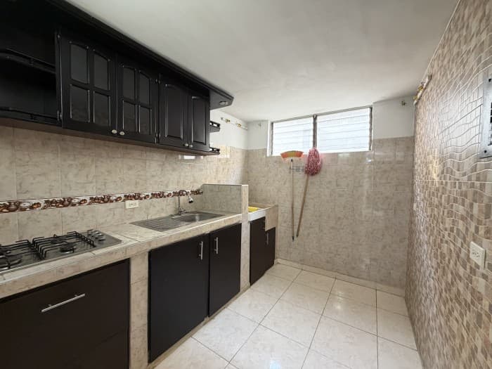 se vende apartamento en unidad residencial matecaña 4to piso — foto 5