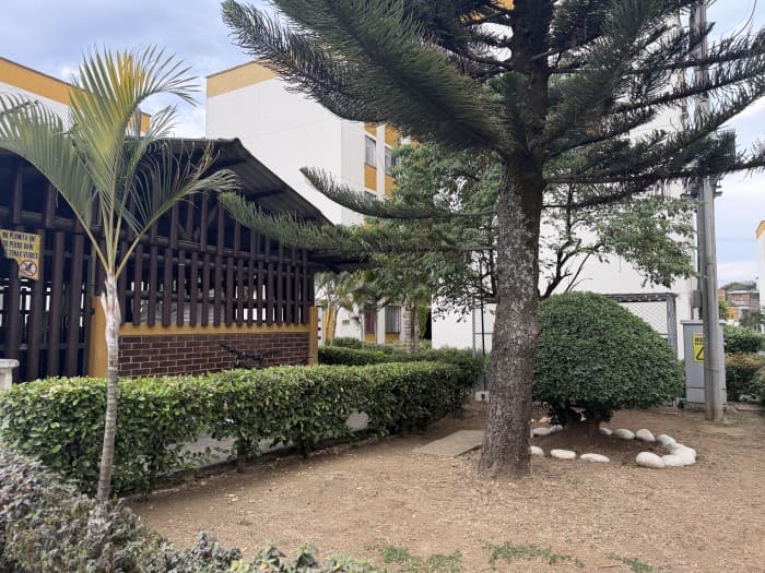 se vende apartamento en unidad residencial matecaña 4to piso — foto 9